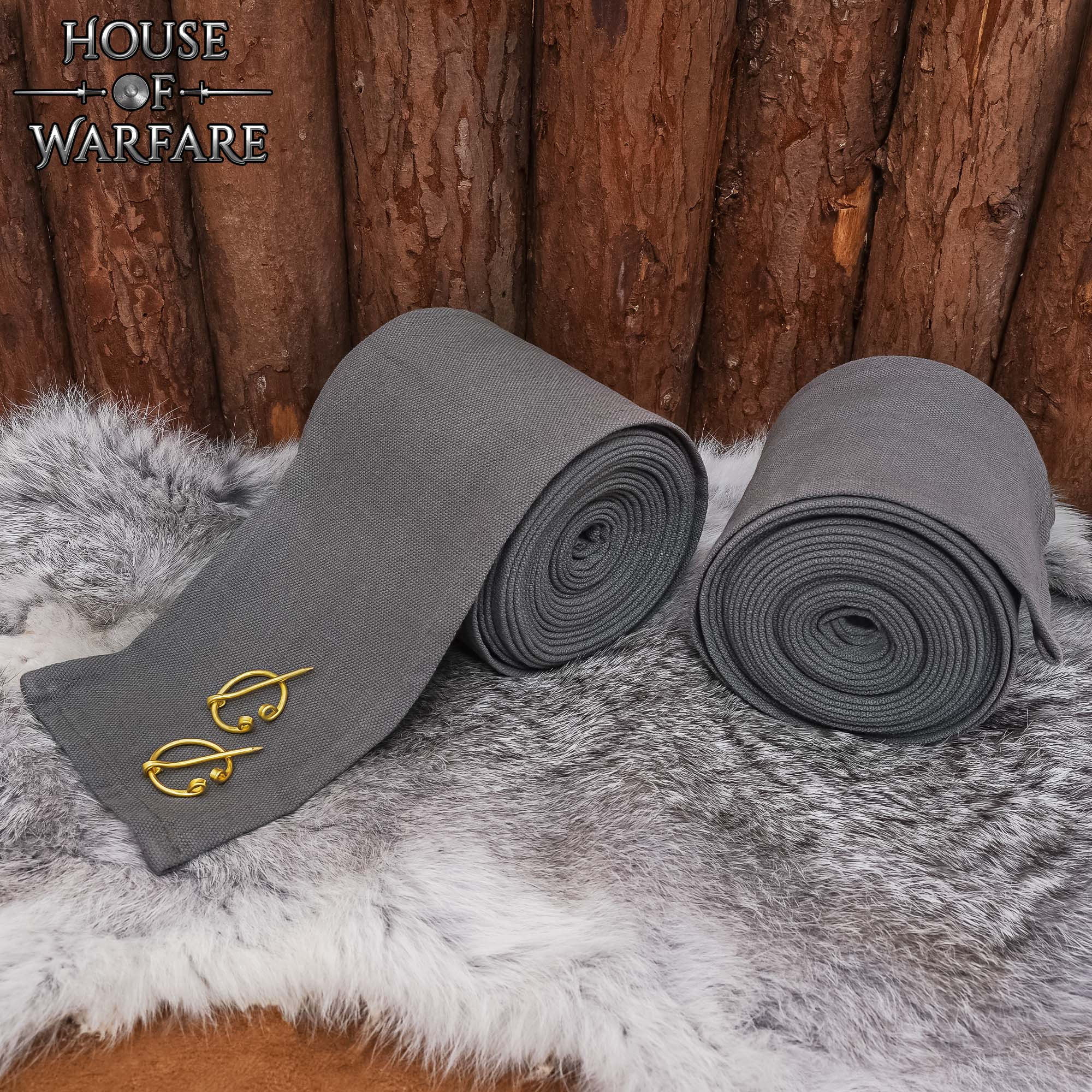 Winingas medievais em algodão cinza, com fivelas de latão