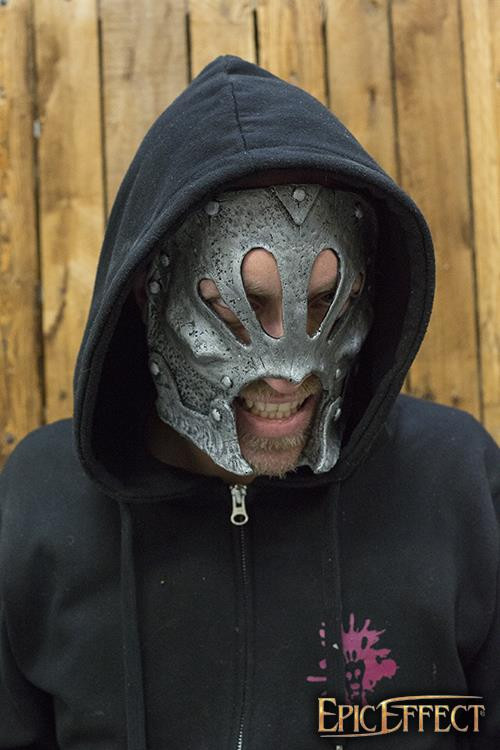 Máscara do Berserker Prateado Enjaulado