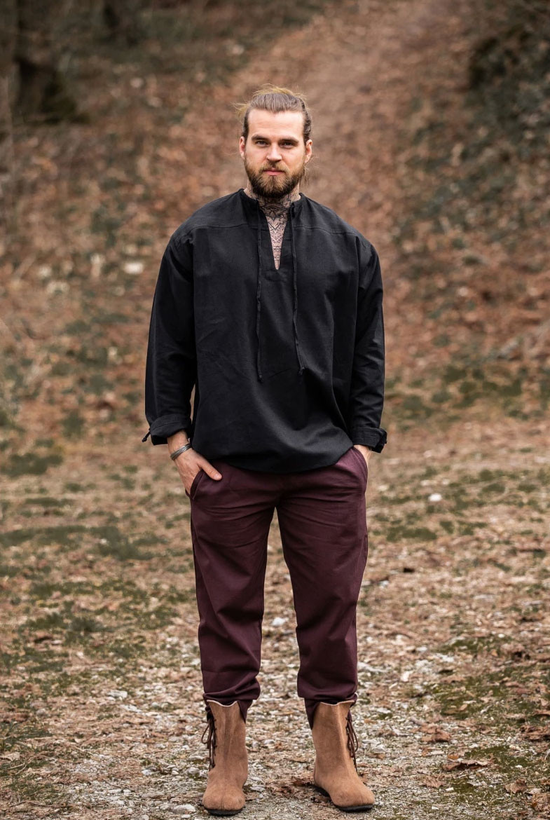 Camisa medieval modelo Batrholomeus, cor preta