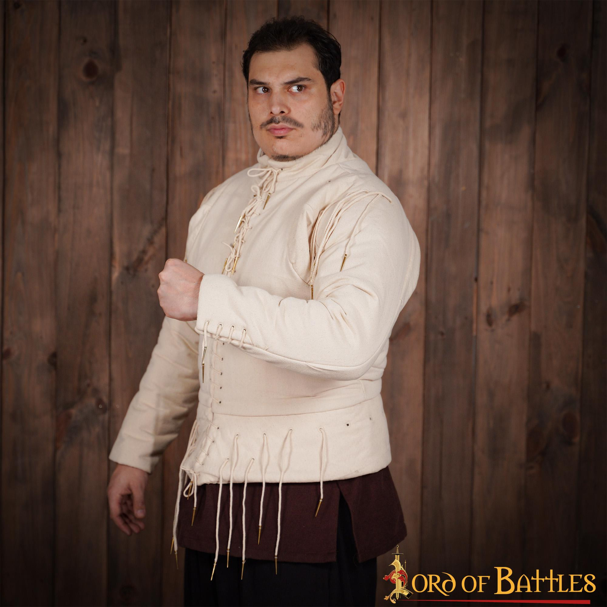 Colete funcional cru s. XV, com atacadores