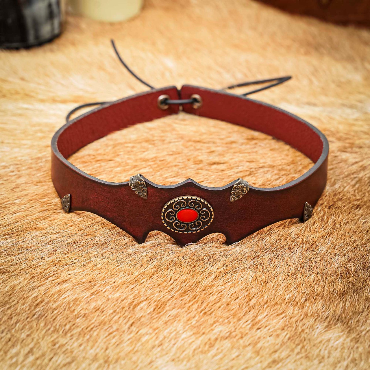 Tiara de couro com gema de fantasia medieval