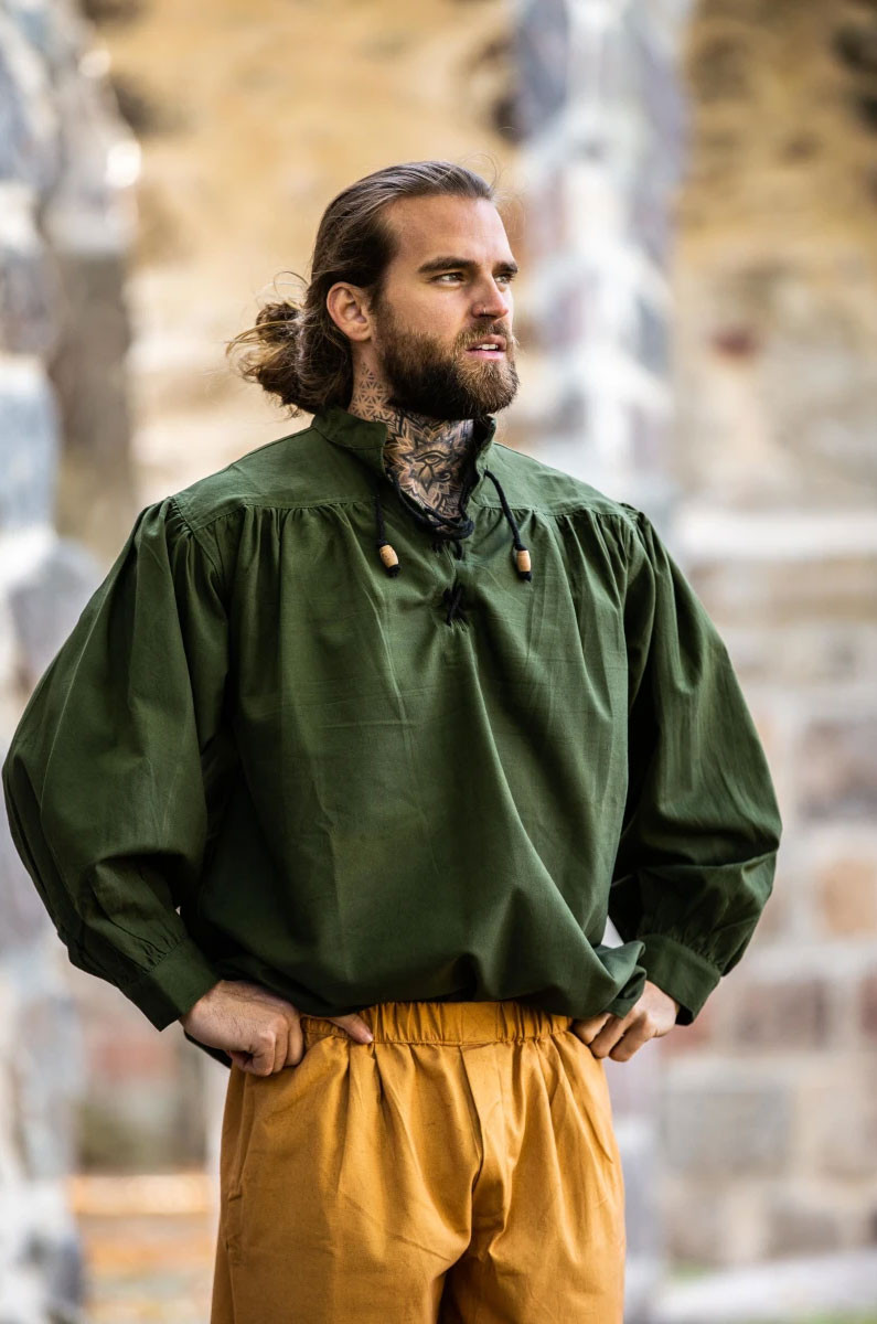 Camisa medieval verde com laços