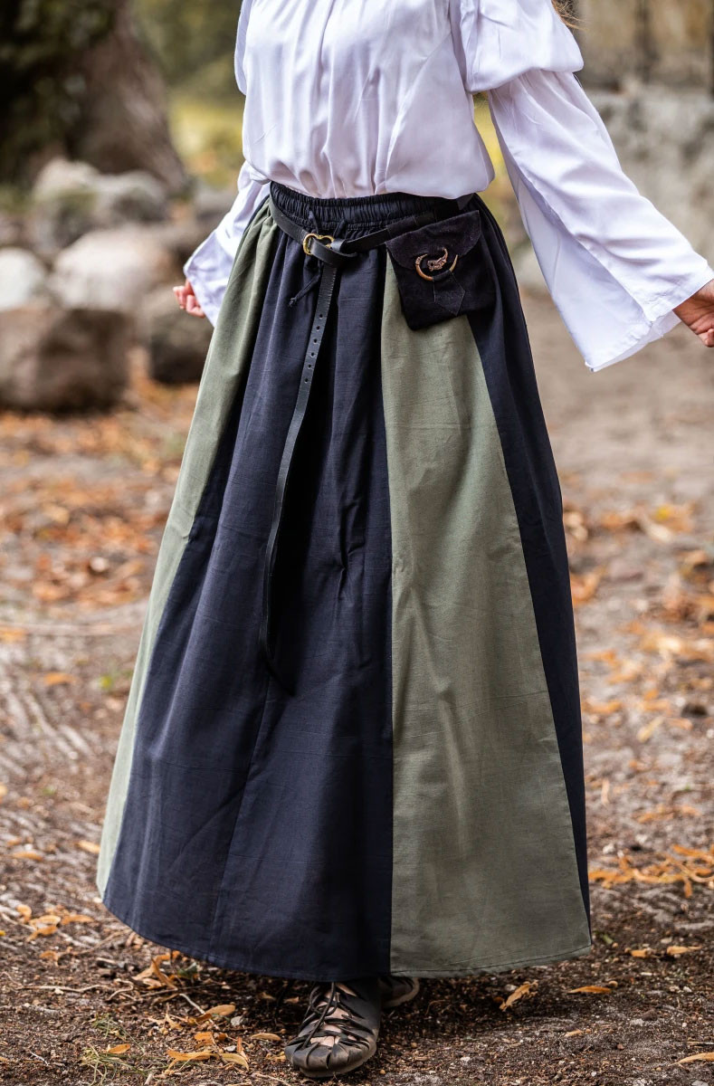 Saia medieval modelo Diana, preto-verde