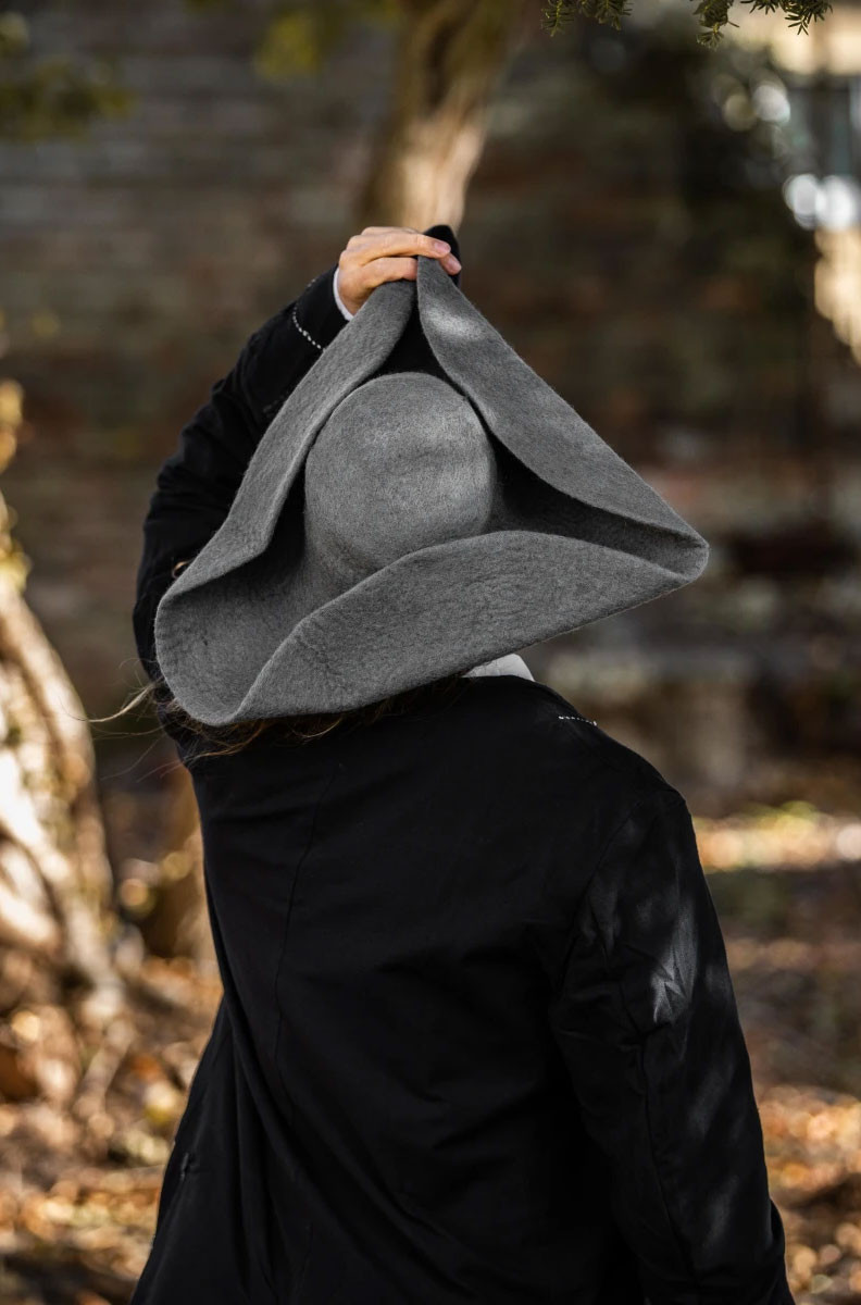 Gorro Hugo pirata tricorn em lã, cinza