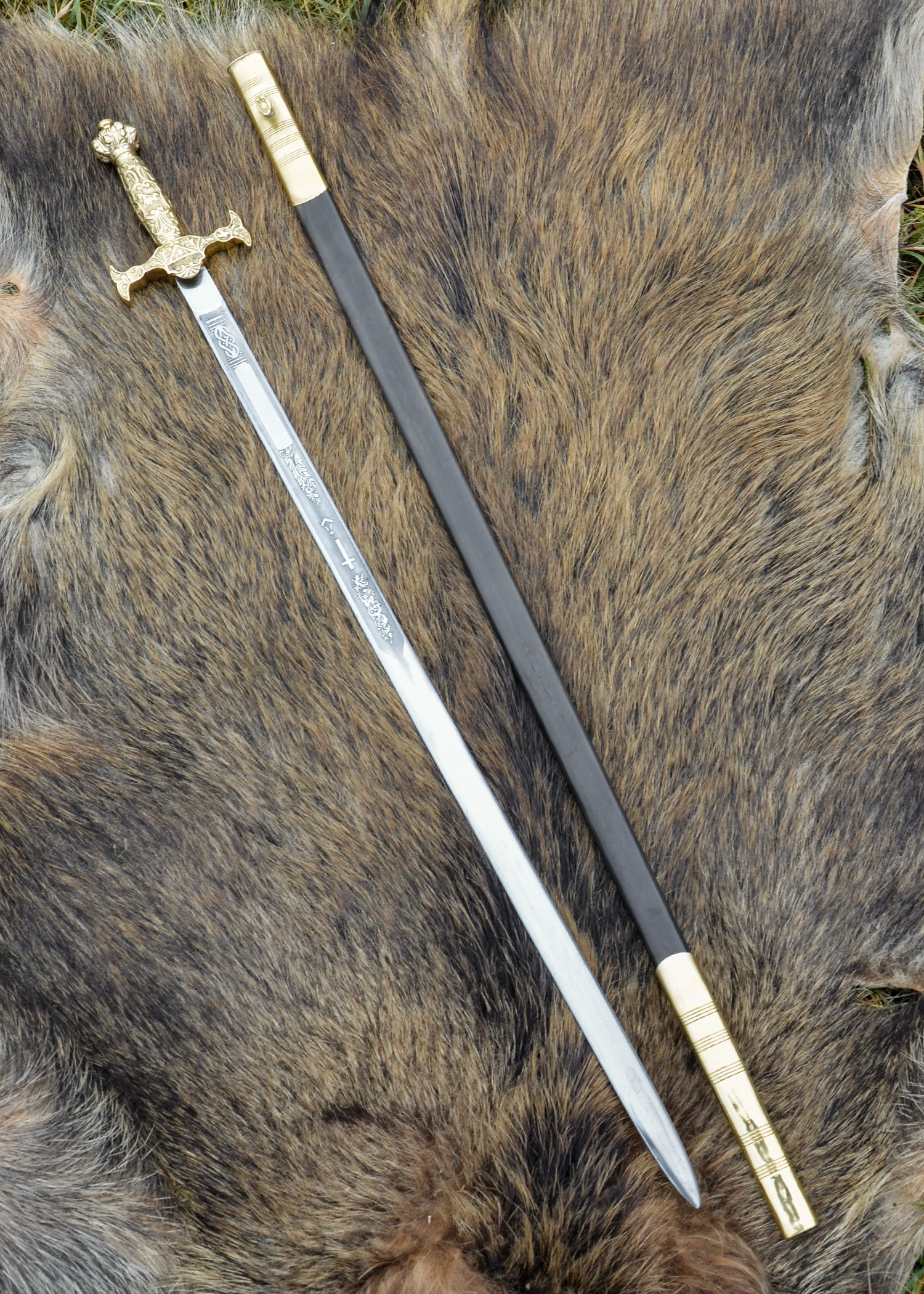 Espada maçom cerimonial com bainha (88 cm.)