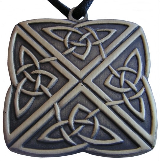 Pingente de nó celta 4 direções