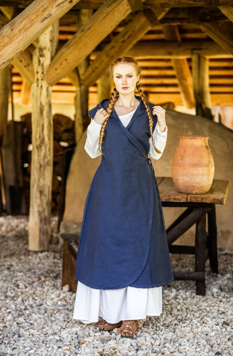 Vestido ajustável modelo Gerlin, cor azul