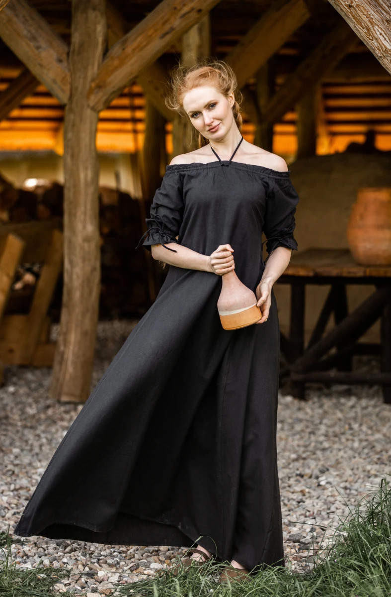 vestido medieval modelo Melisande, preto
