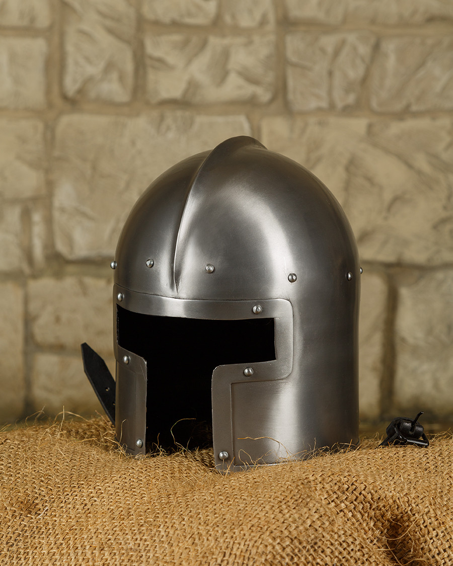 Manolo modelo metal medieval barbute