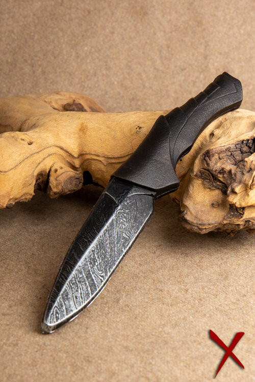 Faca de arremesso de escala Draknir para LARP