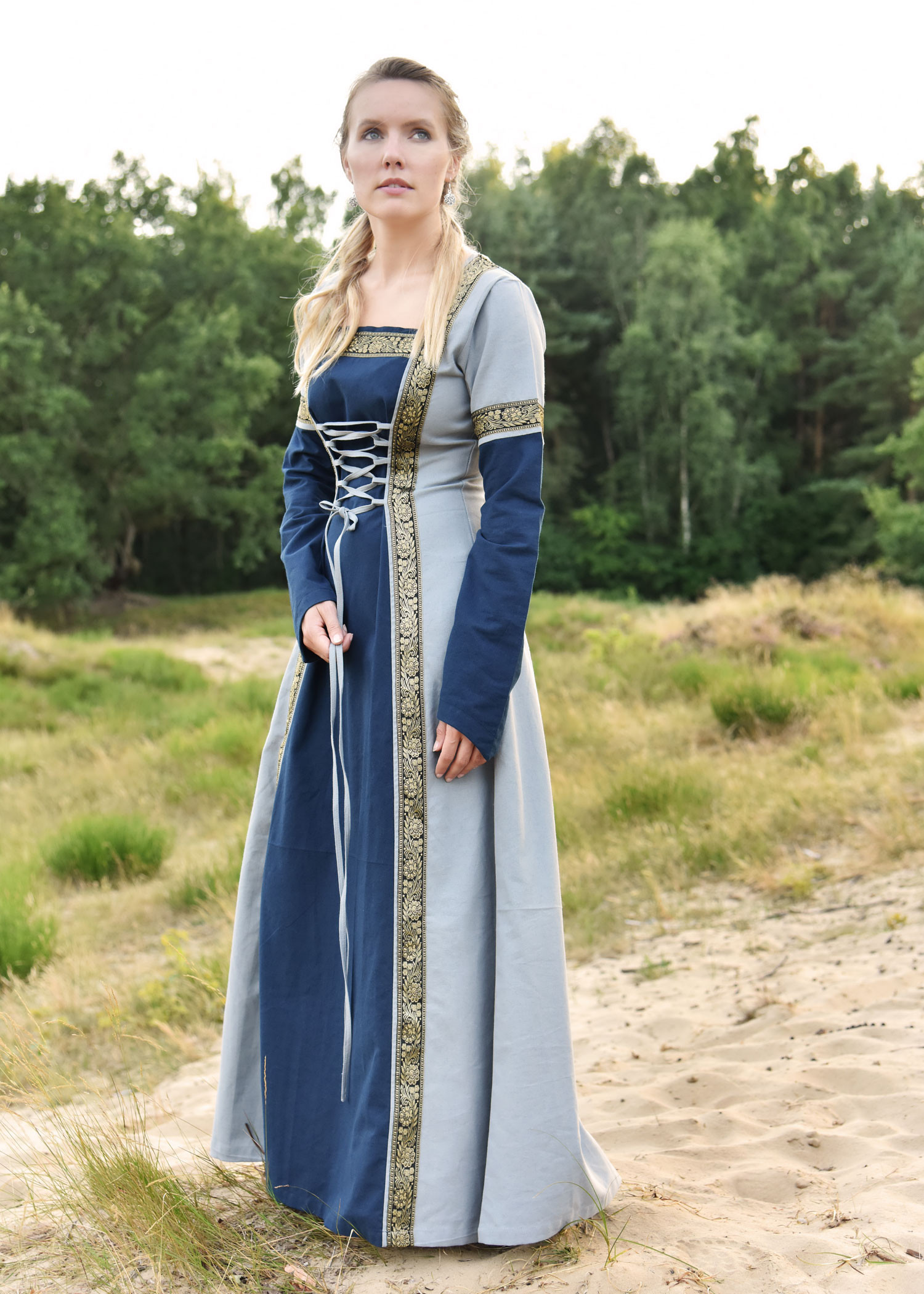 Vestido Medieval Leonor em azul-cinza