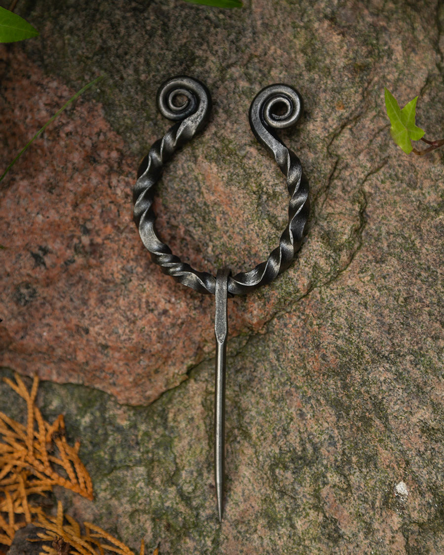 Fíbula de Angús pequena para vestidos e capas