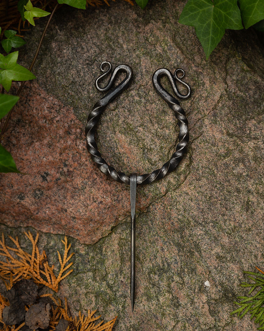 Fíbula Lyra pequena para vestidos e capas