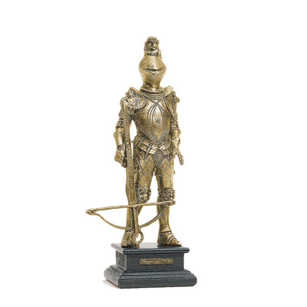 Figura de guerreiro do século XVI com besta em miniatura, 23 cm.
