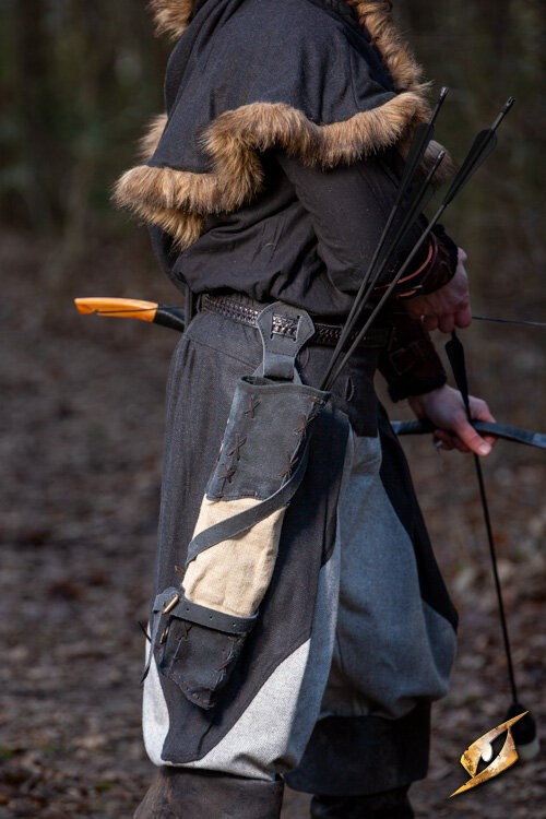 Aljava Medieval dos Caçadores Selvagens, camurça