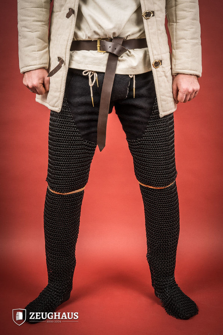 Cota de malha de pernas medievais em aço polido (10 mm.)