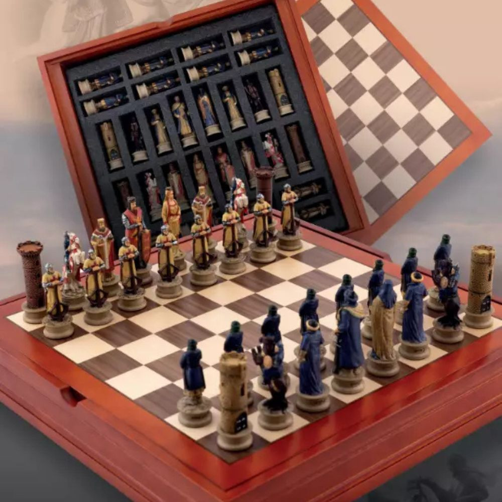 Xadrez mourisco e cristão feito à mão