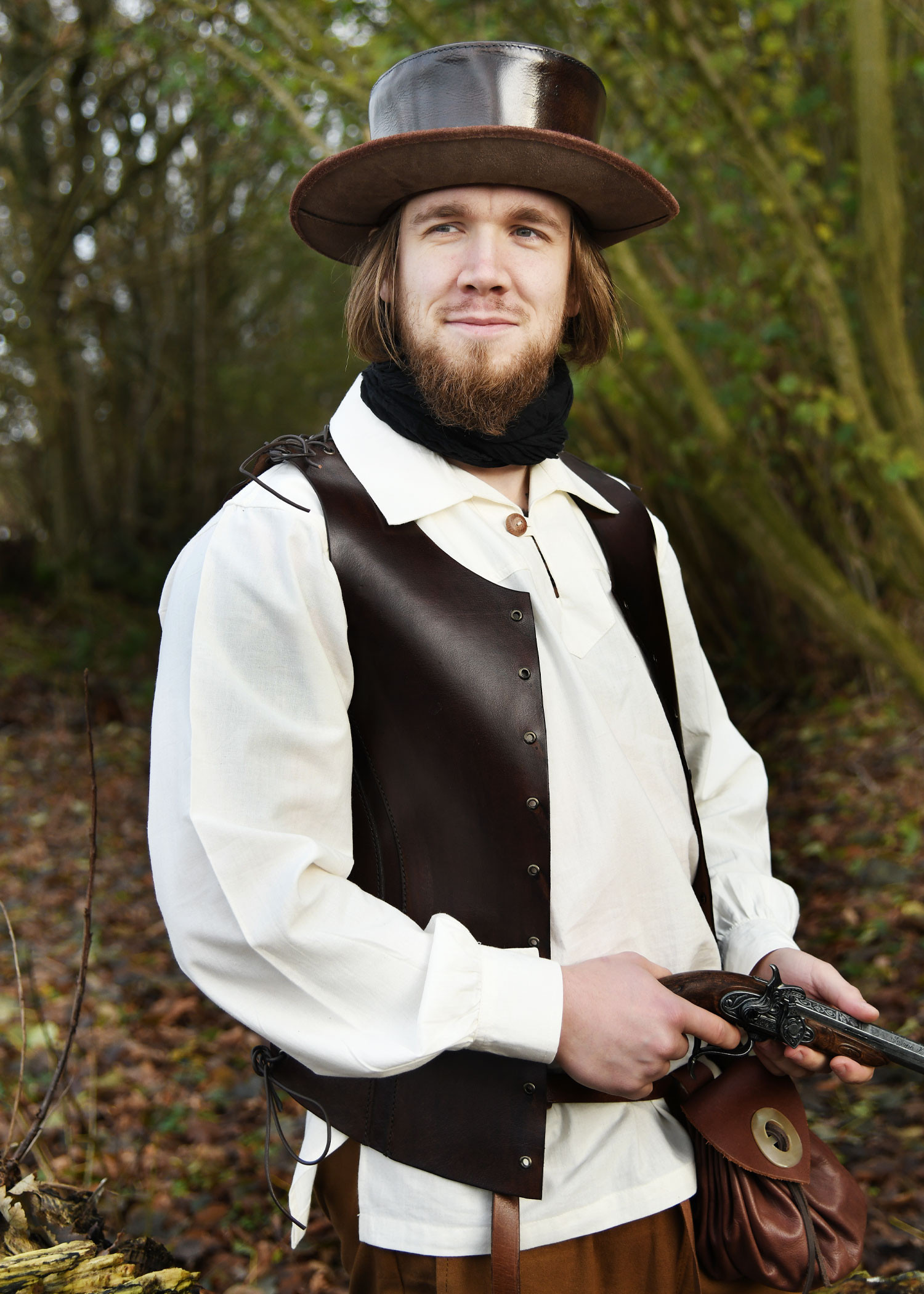 Chapéu medieval de couro com aba larga, marrom