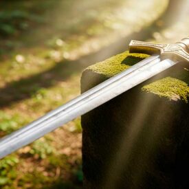 As Espadas Famosas da História: Mitos e Lendas que Forjaram o Destino as-espadas-famosas-da-historia-mitos-e-lendas-que-forjaram-o-destino