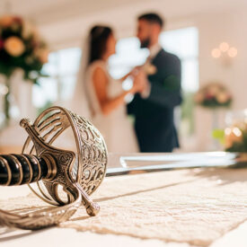 Espadas em casamentos: tradição, simbolismo e como escolher a espada perfeita espadas-em-casamentos-tradicao-simbolismo-e-como-escolher-a-espada-perfeita